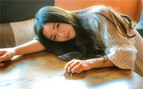 没钱怎么追女生？